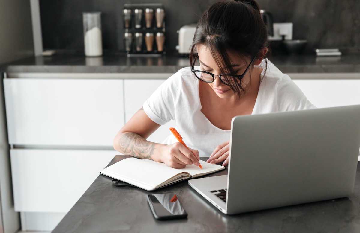 Los beneficios de la terapia online para españoles que vive en Londres